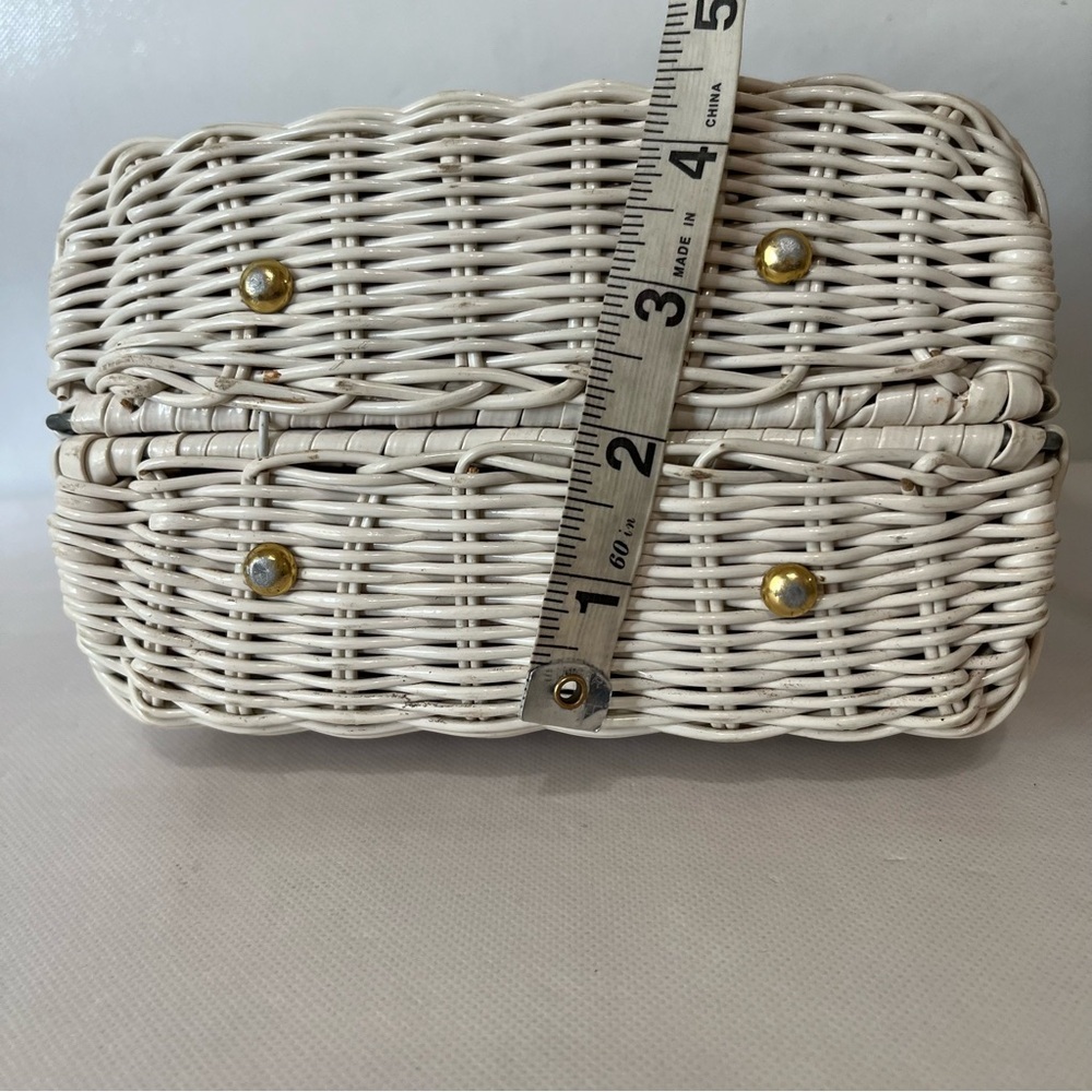 Vintage Mini White Wicker Bag - Picture 8 of 10